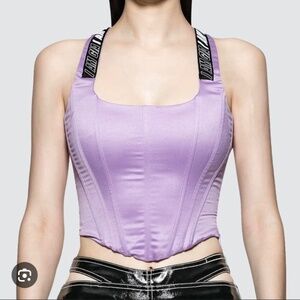 I am Gia violet corset